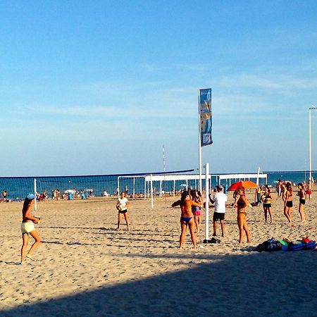 Apartamento Las Torres El Campello Luaran gambar