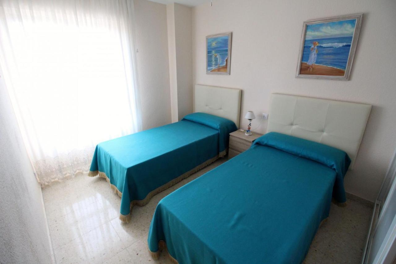 Apartamento Las Torres El Campello Luaran gambar