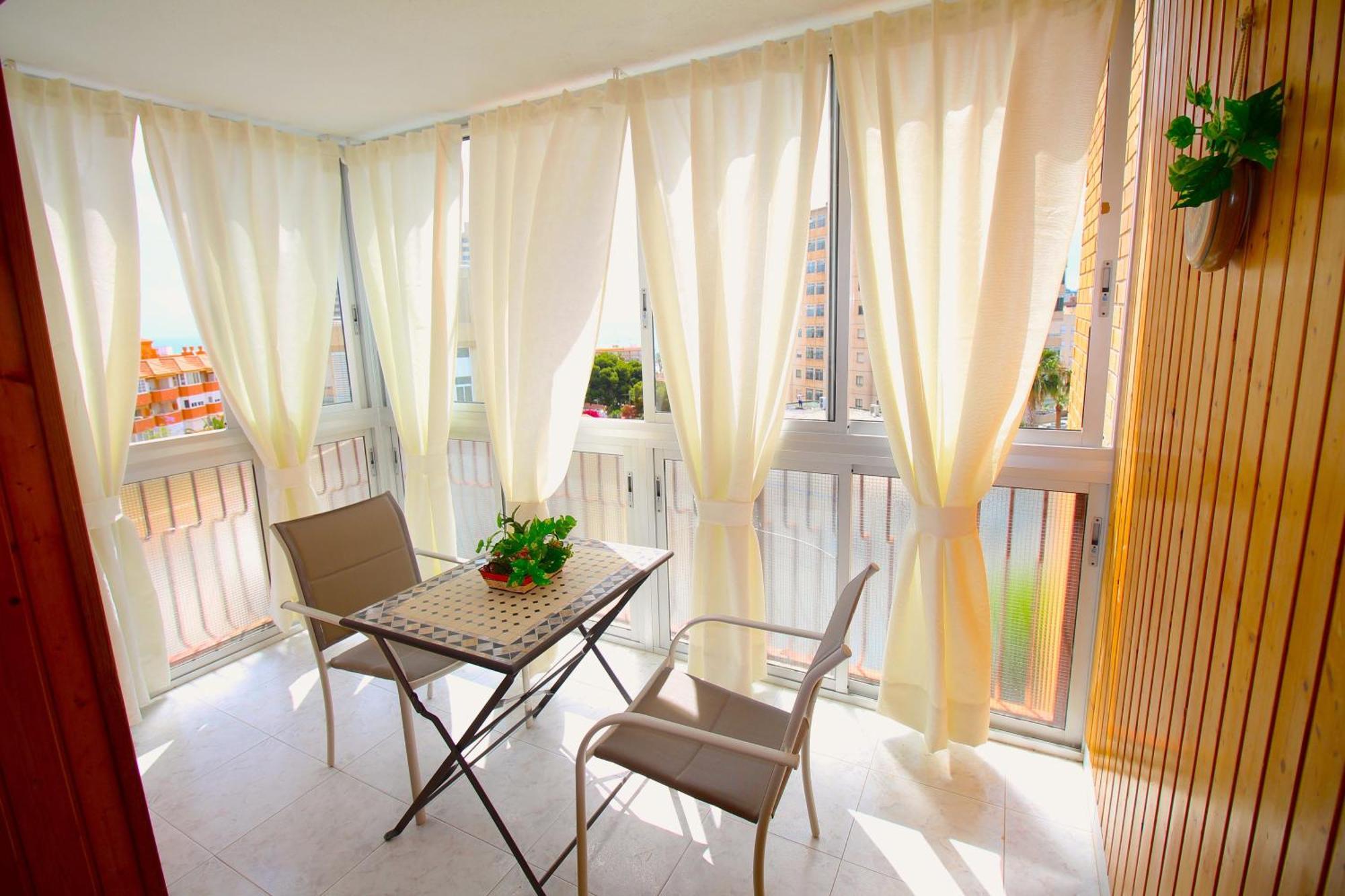 Apartamento Las Torres El Campello Luaran gambar