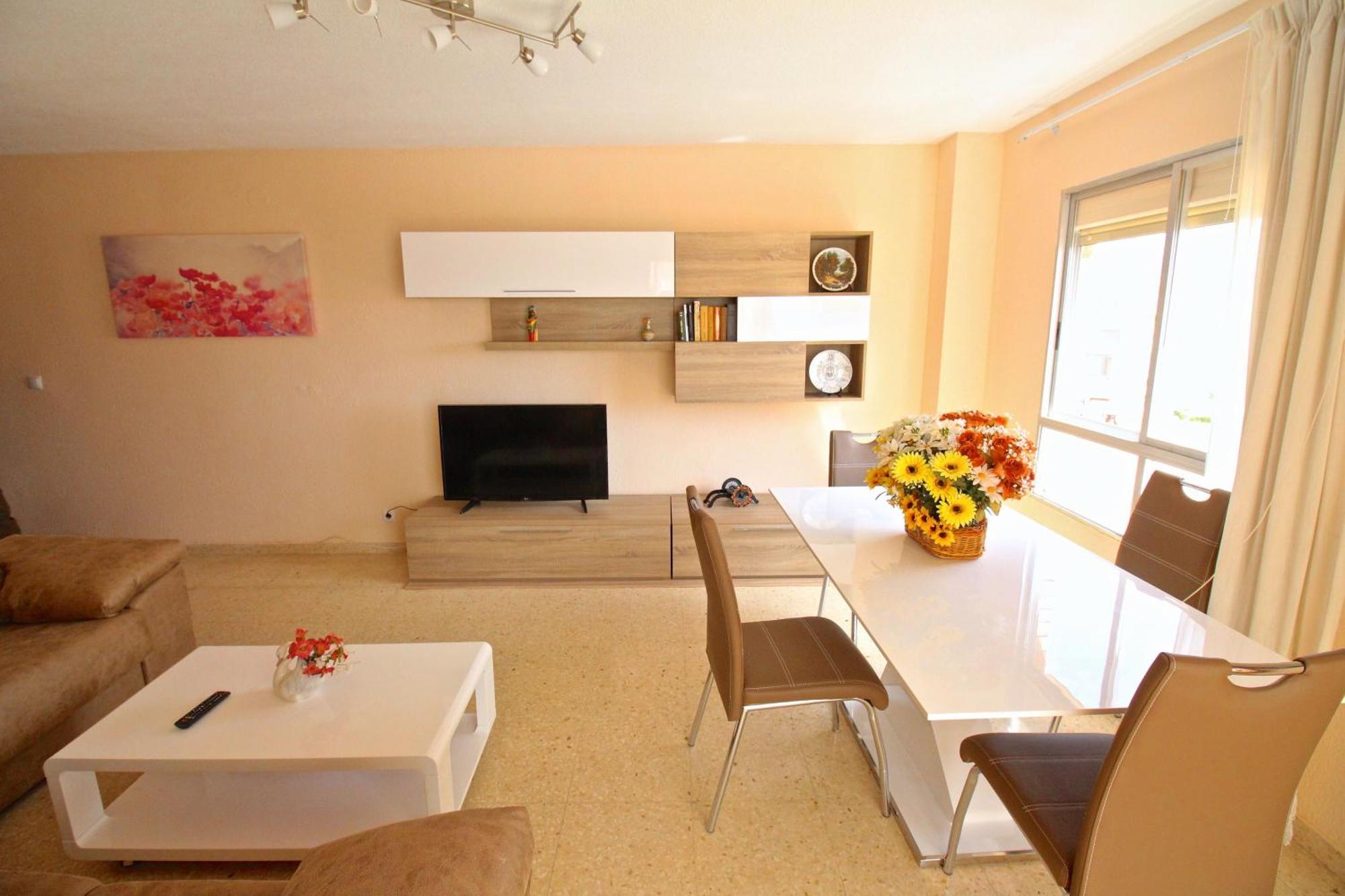Apartamento Las Torres El Campello Luaran gambar
