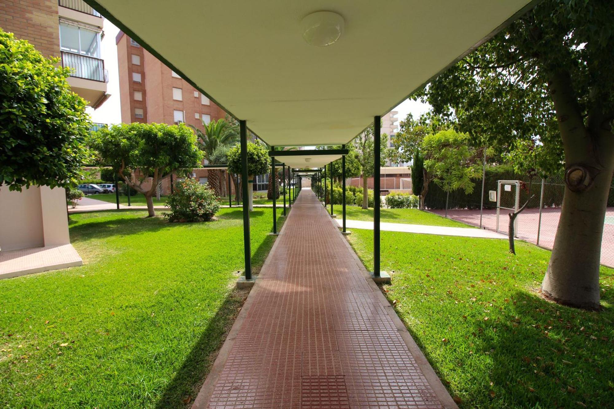 Apartamento Las Torres El Campello Luaran gambar